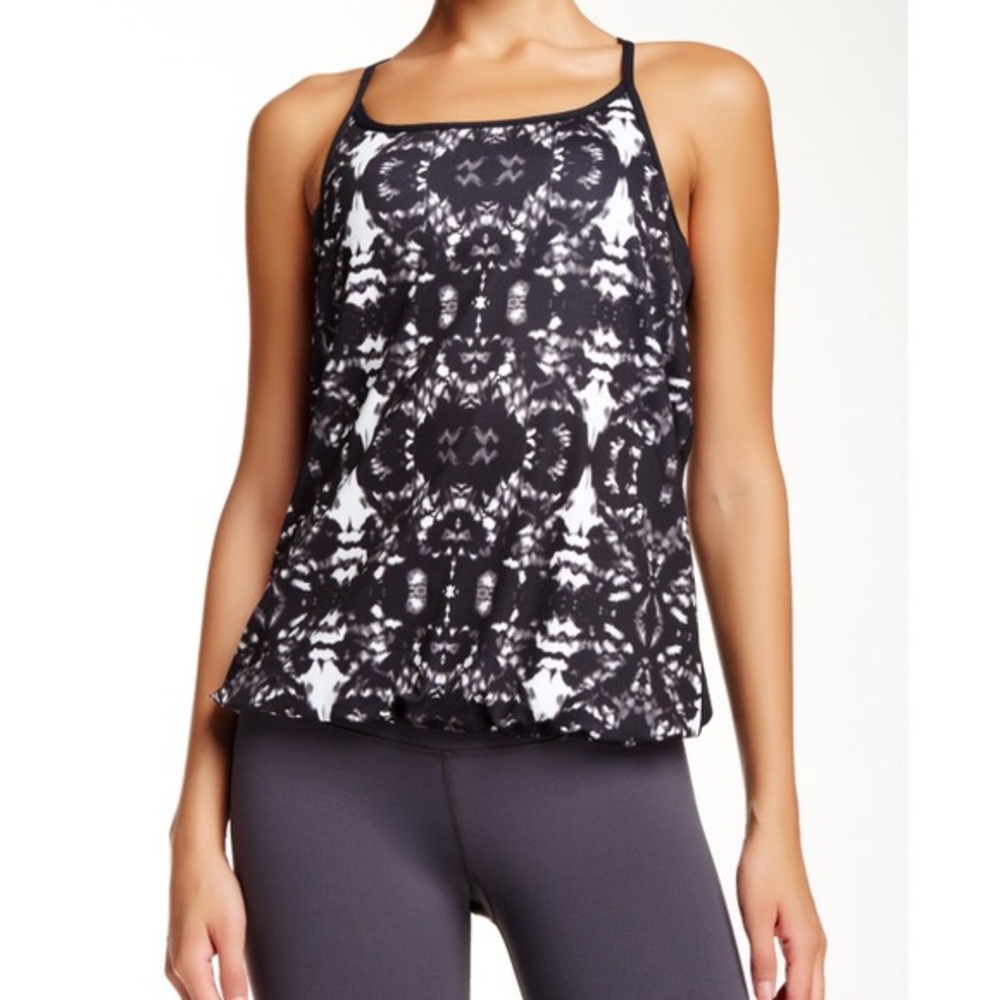 Fabletics Norwalk Tank Top w/ Built in Bra Sz. S?